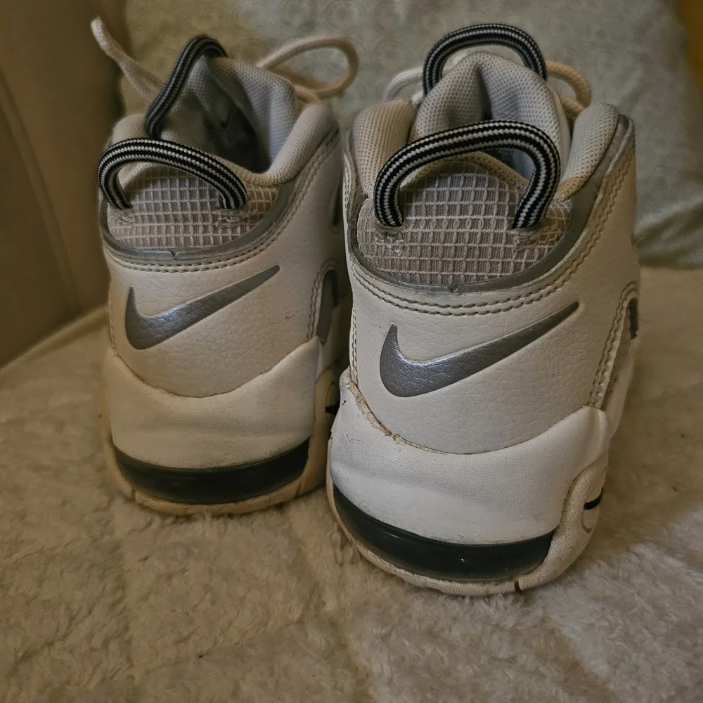 Nike Kids White Air Uptempo Low Sneakers 13C